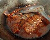 Foto langkah ke 2 dari resep Udang lobster bakar saus pedas manis.