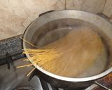 Foto del paso 6 de la receta: Pollo a la crema con fideos