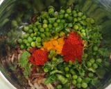 A picture of step 7 of Methi matar pulao.