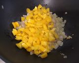 Une image de l'étape 7 de One pot pasta « Marin » aux thon, poivron jaune, algues et bouillon de crevettes.