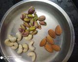 A picture of step 4 of Fresh Fruit Pistachio Modak.