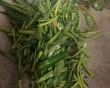 รูปขั้นตอนการทำที่ 3 ของ ผัดผักบุ้งไฟแดง 🌶🌱 #อาหารไทยง่ายๆ