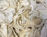 Foto del paso 3 de la receta Pechuga de pollo con cebolla