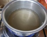 A picture of step 1 of Suji halwa.