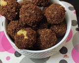 A picture of step 5 of Coconut jaggery ladoo.