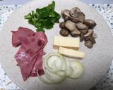Foto langkah ke 4 dari resep Pizza Teflon, dengan saus tomat istimewa...