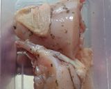 Foto langkah ke 2 dari resep Ayam Kukus Magicom ala Anak Kos!.