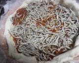 Foto del paso 6 de la receta: Pizza de hojaldre y gulas