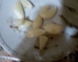 Une image de l'étape 2 de Pomme de terre au four rondelles de tomates et fromage.