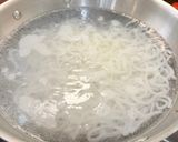 Gambar langkah 2 resipi Laksa Kuah Putih.