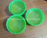 Foto langkah ke 5 dari resep Bola Air Kelapa.