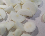 Foto del paso 1 de la receta: Guiso oriental de calabaza, castañas y orejones (vegano)