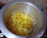 A picture of step 2 of Pineapple core syrup.