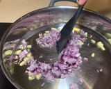 Foto del paso 1 de la receta: Merluza en salsa de jamón
