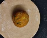 A picture of step 7 of Aloo Paratha.