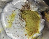 Fokhagymás, tejfölös csirkecombok, sajttal recept fázis 1 fotója