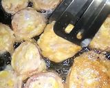 A picture of step 4 of Crispy Tomato Bites With Chinese Sauce.