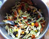 รูปขั้นตอนการทำที่ 7 ของ Southwest chicken & black bean salad
