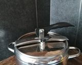 Lyoni hagymás, sörös csülök recept fázis 1 fotója