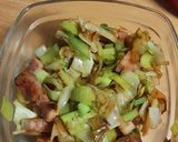 A picture of step 4 of Simple leek and patato soup.