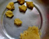 दूध का पेड़ा (doodh ka peda recipe in Hindi) रेसिपी चरण 3 फोटो