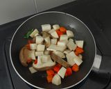 Foto langkah ke 1 dari resep Bubur Oatmeal Campur Jamur dan Sayur.