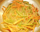 Foto del paso 10 de la receta: Tallarines con pollo, champiñones y verduras