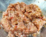 รูปขั้นตอนการทำที่ 2 ของ หมูก้อนปลาเค็มทอด สูตรไร้แป้ง