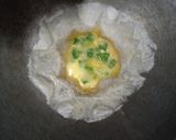 Foto langkah ke 8 dari resep Martabak Telur Kulit Lumpia.
