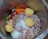 A picture of step 5 of Pasta e Fagioli.