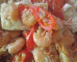 Foto langkah ke 3 dari resep Tumis tahu udang.