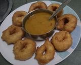 મેંદુ વડા (Medu Vada Recipe In Gujarati) રેસીપી સ્ટેપ3ફોટો