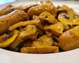 Foto del paso 4 de la receta: Salchichas frescas con champiñones al curry