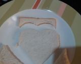 A picture of step 4 of Egg n cheese sandwich.