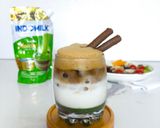 Foto langkah ke 5 dari resep Coffee Matcha Latte.