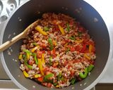 Foto del paso 3 de la receta: Pasta con salsa de pavo, pimientos y champiñones