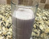 A picture of step 4 of Vanilla Milkshake.