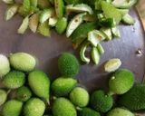 A picture of step 1 of Spine gourd vegetable.