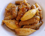 Foto del paso 9 de la receta: Calamares y salchichas encebollados al Oporto