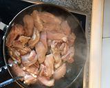 Foto del paso 1 de la receta: Contramuslos de pollo con salsa de crema de orujo