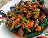 Foto langkah ke 3 dari resep Kerang Saus Padang.