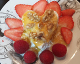 Foto del paso 1 de la receta: Requesón con miel y nueces y frutos rojos