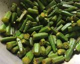 A picture of step 4 of Bhindi in Mustard Paste.