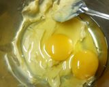 A picture of step 1 of Classic Victoria sponge mini cakes.