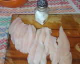 Foto del paso 1 de la receta: Tiritas de suprema salteadas al ajo con papas y arvejas