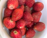 Foto langkah ke 1 dari resep Jus Strawberry.