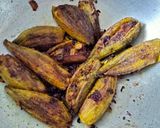 A picture of step 3 of Andhra style stuffed karela.