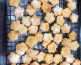 A picture of step 3 of Crispy Cheese Crackers.