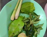 Foto langkah ke 1 dari resep Kari Ayam Malaysia.