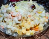 A picture of step 5 of Russian salad😋😋.